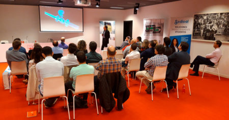 Éxito de participación en la jornada "Sistemas abiertos y seguros para el control eficiente de edificios"